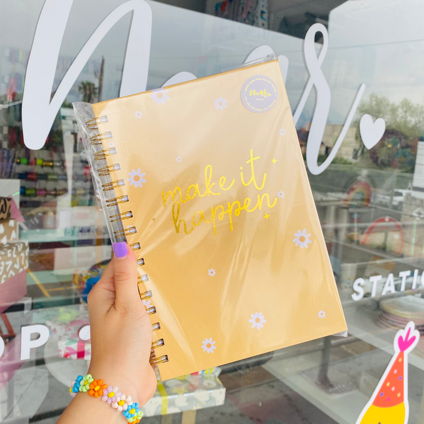 LIBRETA MAKE IT HAPPEN