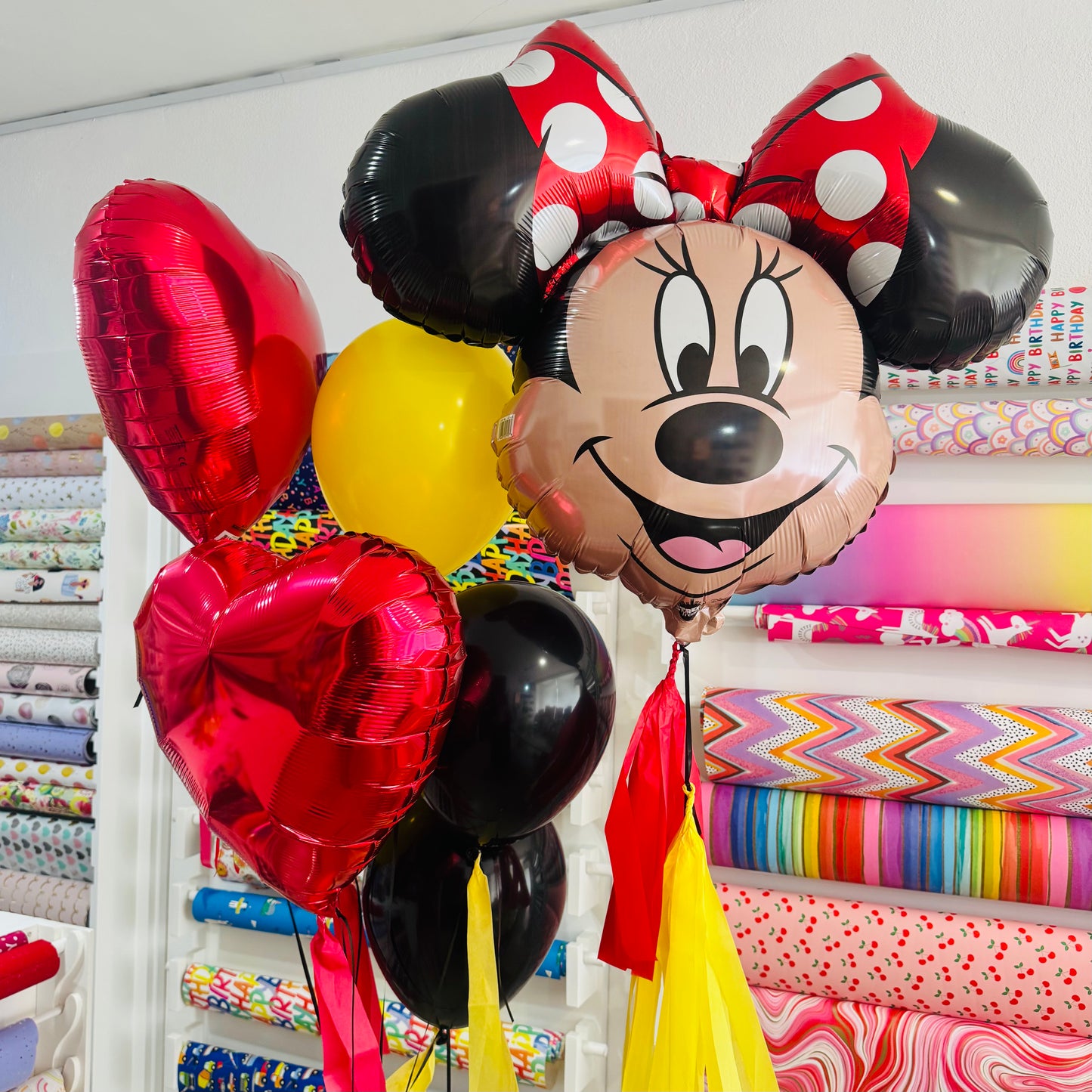 MINNIE + 2 CORAZONES + 2 LATEX